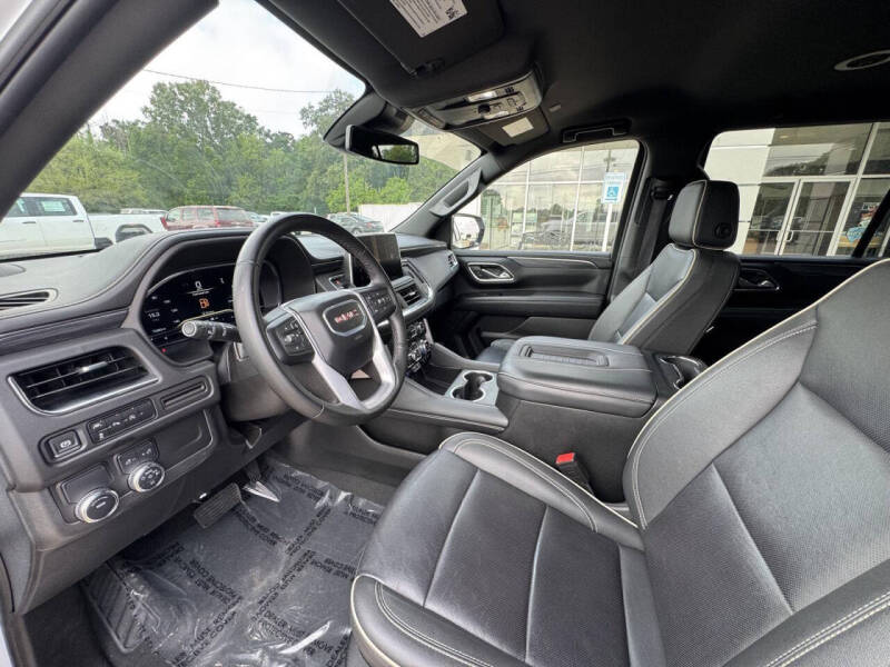 2024 GMC Yukon SLT
