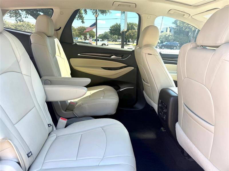 2021 Buick Enclave Essence