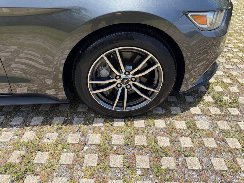 2017 Ford Mustang EcoBoost Premium