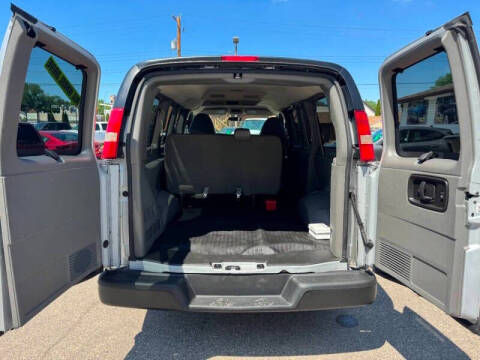 2012 GMC Savana LS 1500