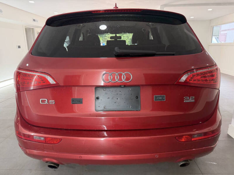 2010 Audi Q5 3.2 quattro Premium Plus