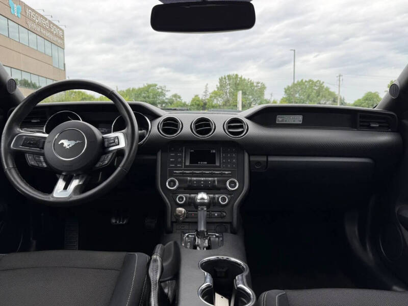 2015 Ford Mustang V6