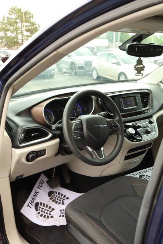 2017 Chrysler Pacifica Touring
