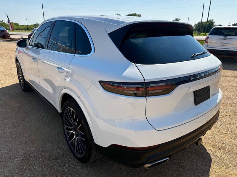 2022 Porsche Cayenne Platinum Edition