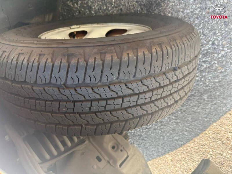 2003 Toyota Sequoia SR5