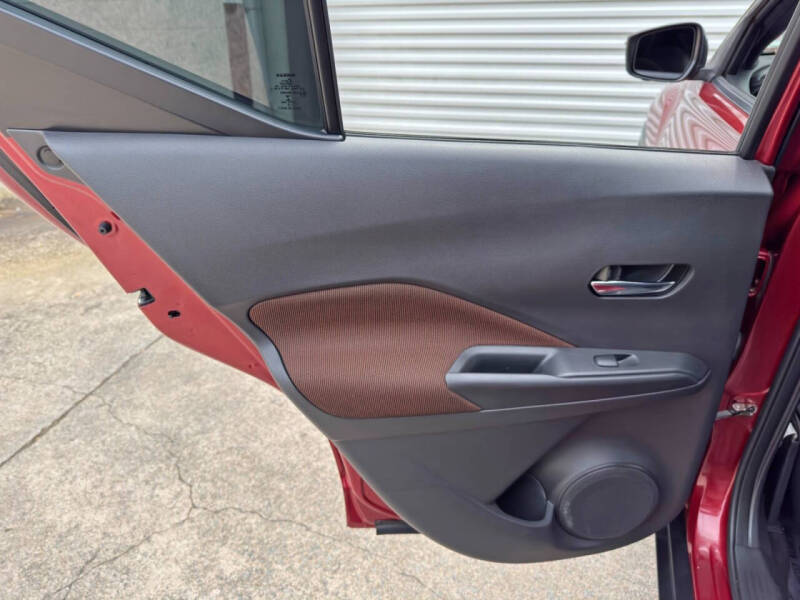 2020 Nissan Kicks SR