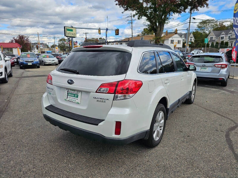 2010 Subaru Outback 2.5i Premium