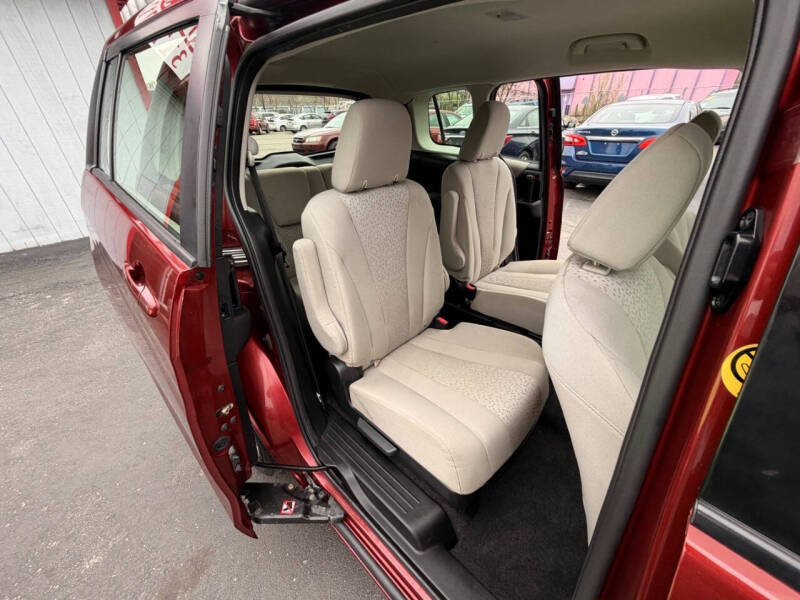 2012 Mazda MAZDA5 Sport