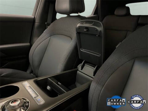 2024 Genesis GV60 Standard