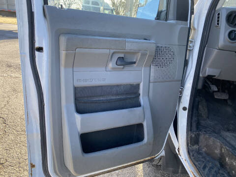 2013 Ford E-Series E-250