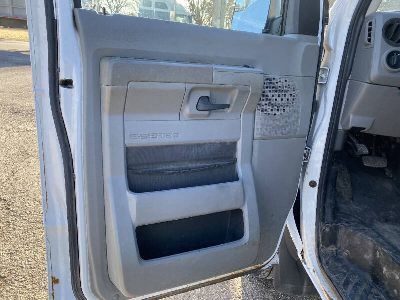 2013 Ford E-Series E-250