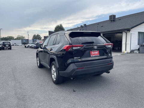 2020 Toyota RAV4 XLE