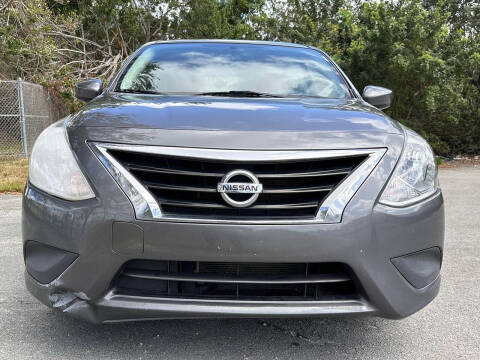 2019 Nissan Versa SV