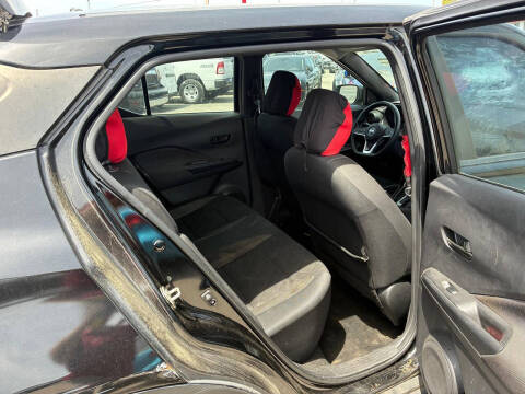 2020 Nissan Kicks S