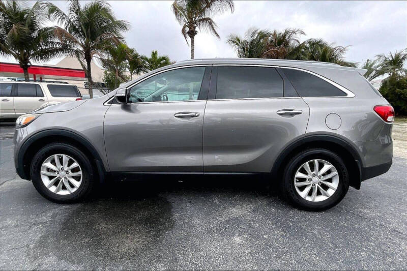 2016 Kia Sorento LX