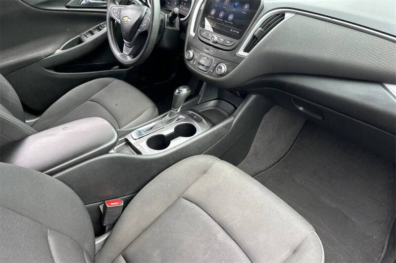 2020 Chevrolet Malibu LS