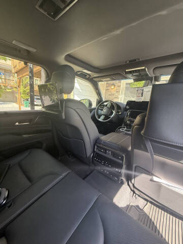 2024 Lexus LX 600 Luxury