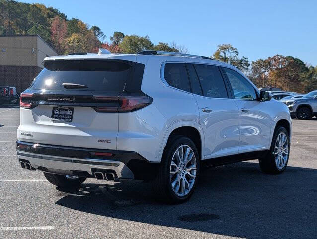 2024 GMC Acadia Denali