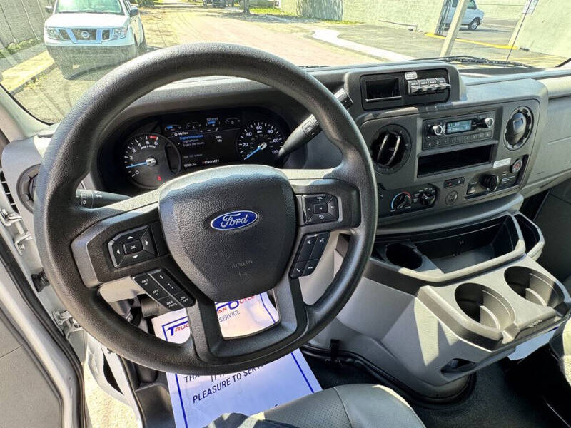 2022 Ford E-Series