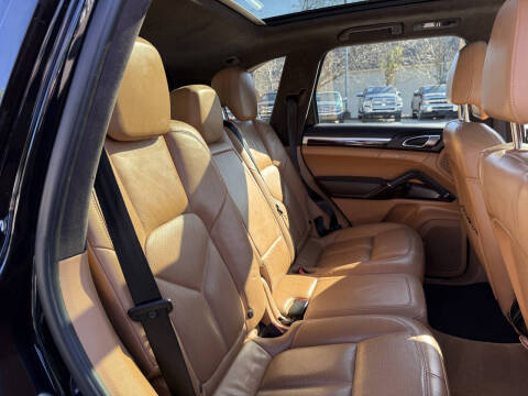 2016 Porsche Cayenne GTS