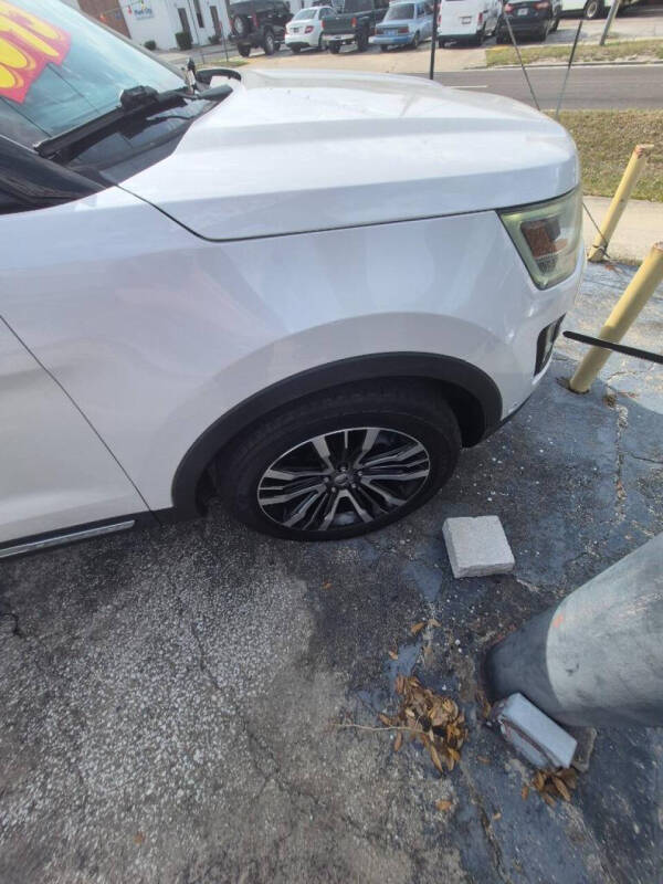 2017 Ford Explorer Platinum
