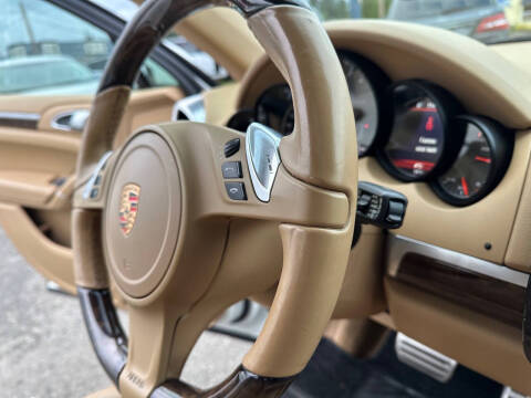 2013 Porsche Cayenne S Hybrid