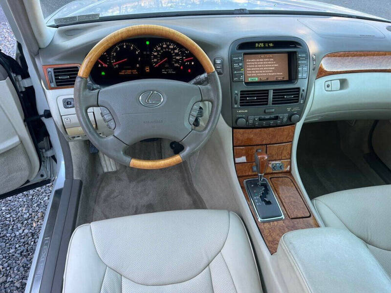 2003 Lexus LS 430