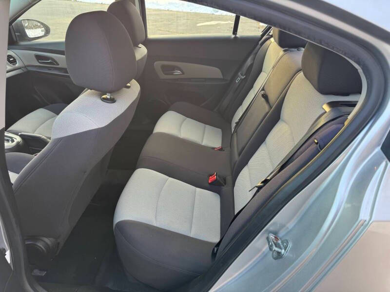 2013 Chevrolet Cruze LS Auto