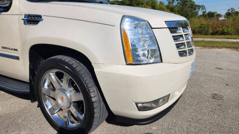 2012 Cadillac Escalade Luxury
