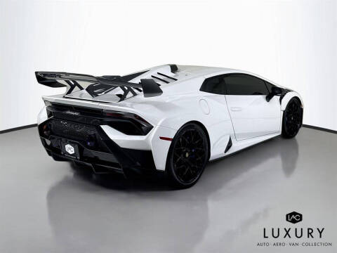 2021 Lamborghini Huracan STO