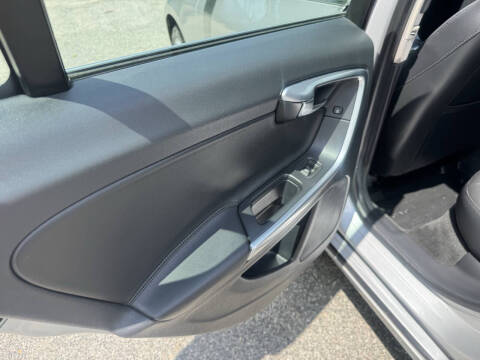 2015 Volvo V60 T5 Premier