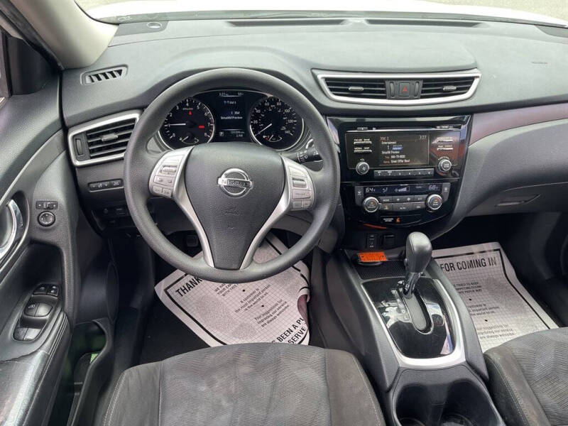 2015 Nissan Rogue SV