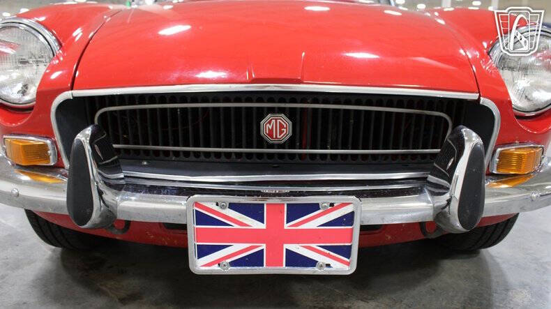 1972 MG B