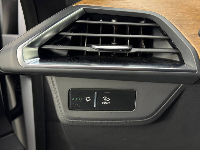 2022 Audi e-tron GT quattro Premium Plus