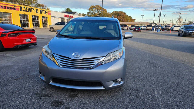 2013 Toyota Sienna for sale at Luxury Auto Sales, Inc in Norfolk, VA