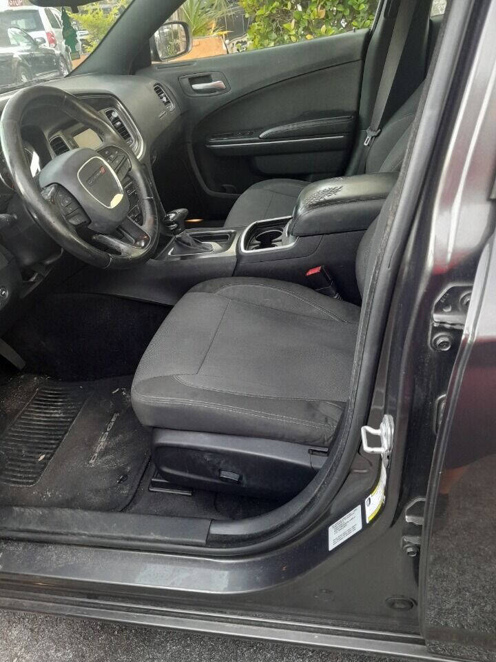 2015 Dodge Charger  - $10,950