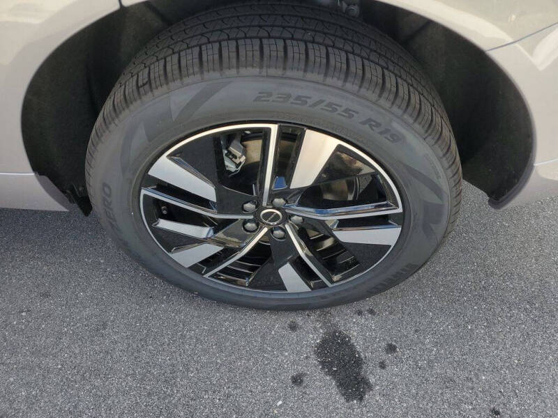 2026 Volvo XC60 T8 Core