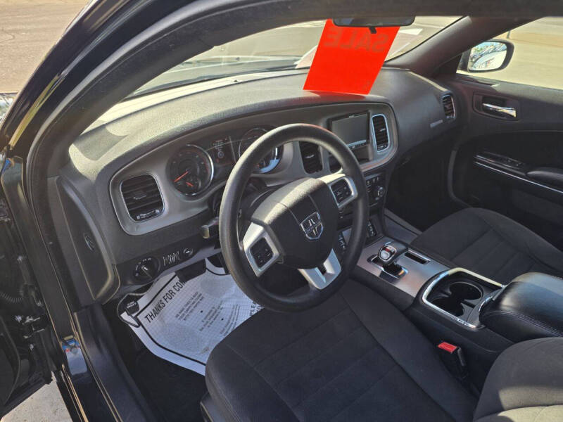 2013 Dodge Charger SE