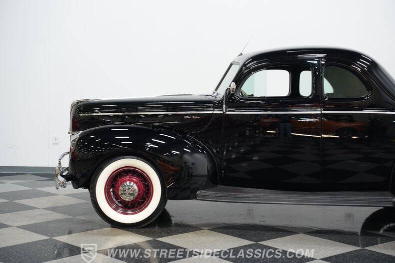 1940 Ford Deluxe