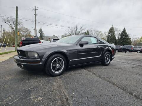 2007 Ford Mustang for sale at DALE'S AUTO INC in Mount Clemens MI