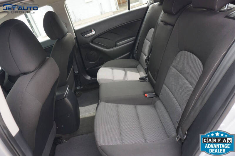 2017 Kia Forte5 LX
