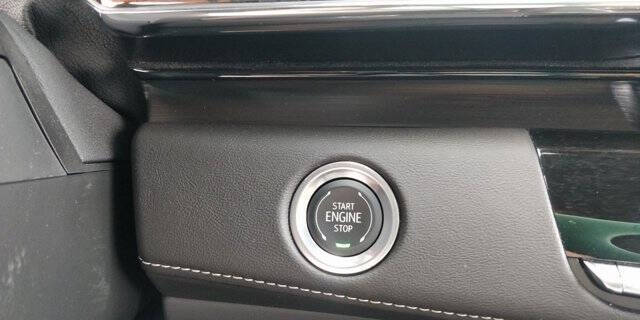 2024 Cadillac Escalade ESV Premium Luxury