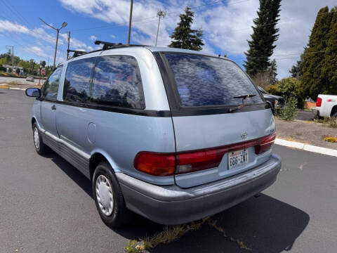 1993 Toyota Previa Deluxe
