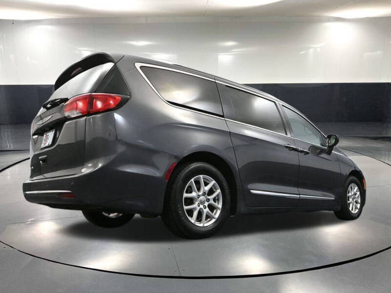 2020 Chrysler Pacifica Touring L