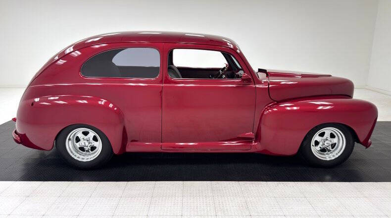 1946 Ford Deluxe