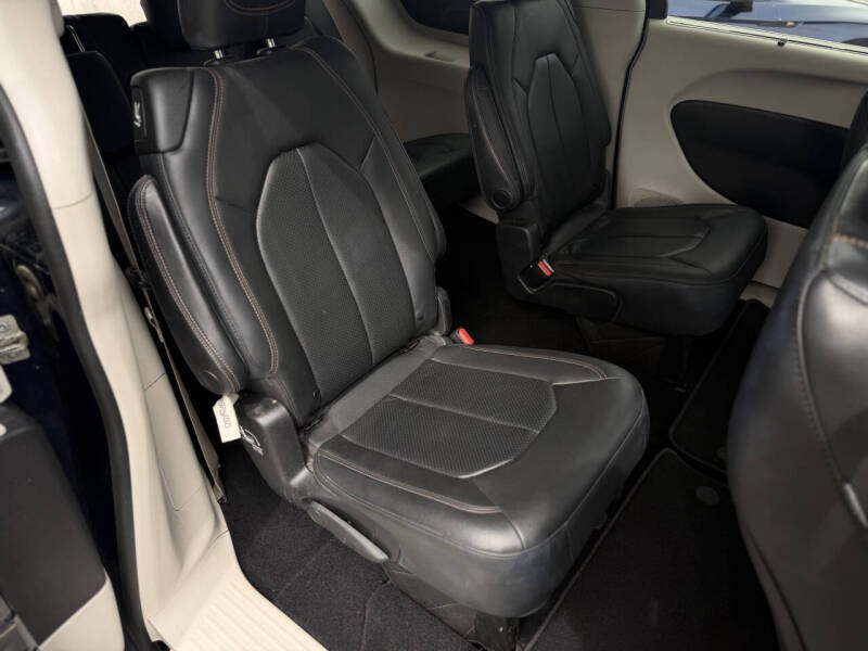 2019 Chrysler Pacifica Touring L