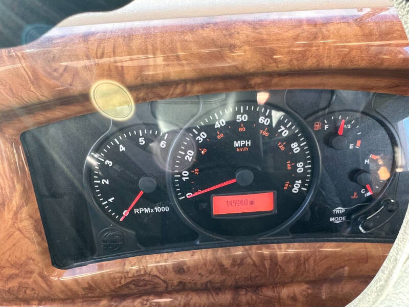 2005 Workhorse Hurricane