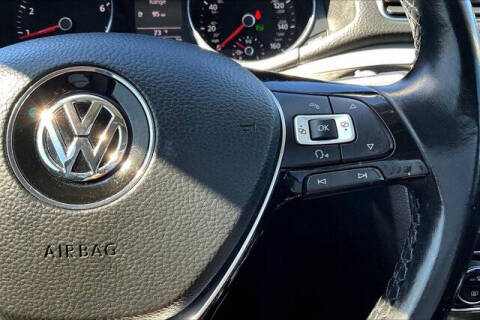 2017 Volkswagen Passat 1.8T SE