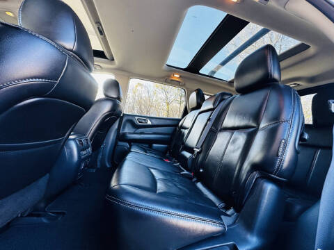 2018 Nissan Pathfinder SL