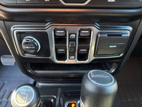 2022 Jeep Gladiator Altitude